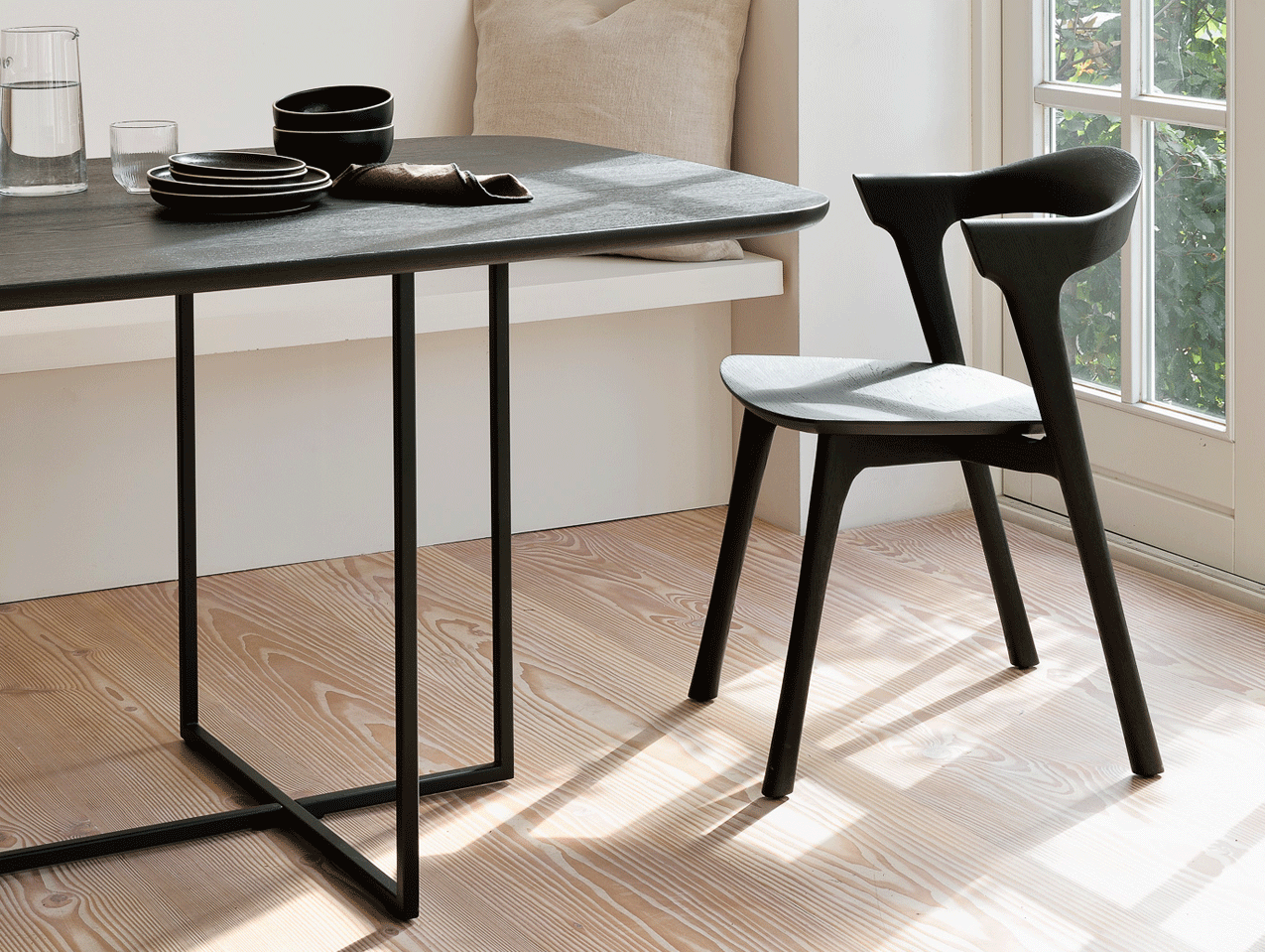 Here's What to Look for in Dining Room Furniture