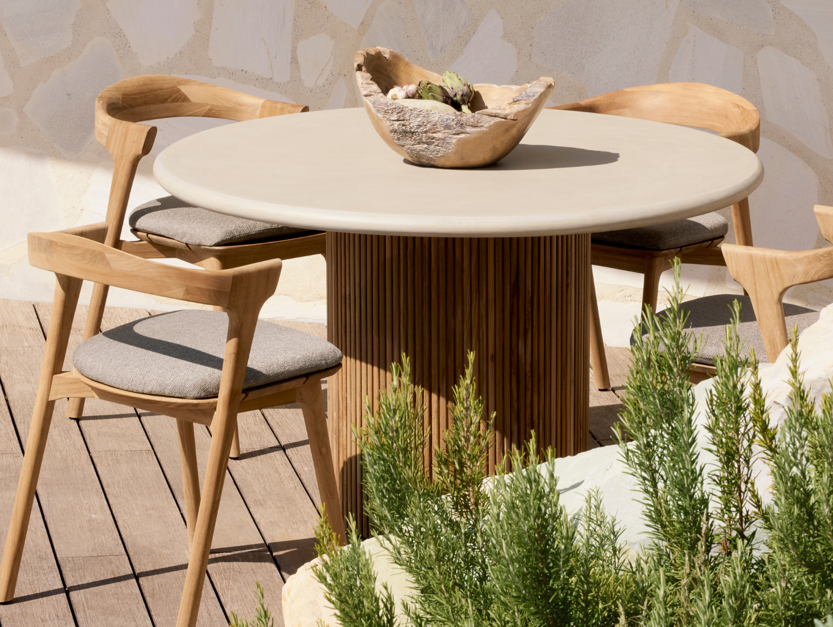 Step Outside in Style with Sustainable Outdoor Furniture from Ethnicraft