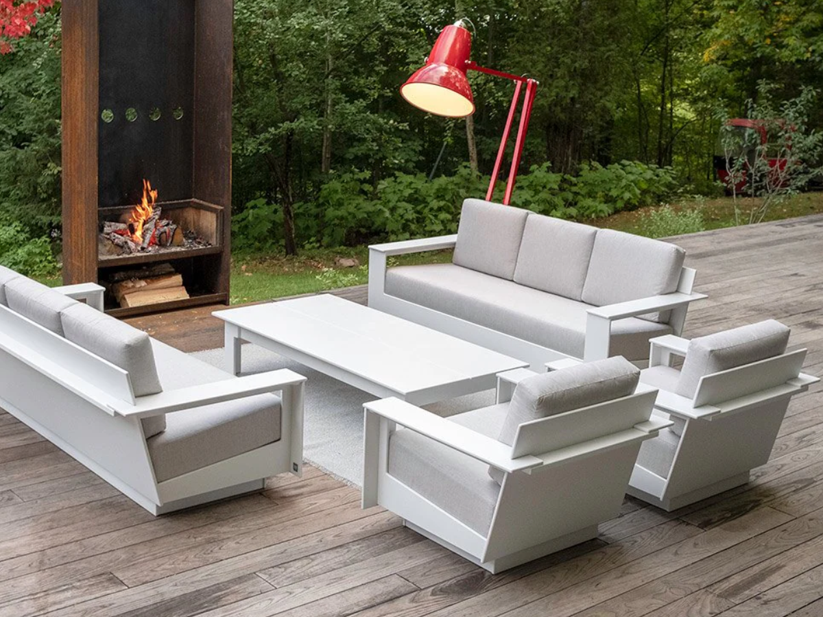 Outdoor Furniture Materials Explained: Teak, Aluminum, Sunbrella & More