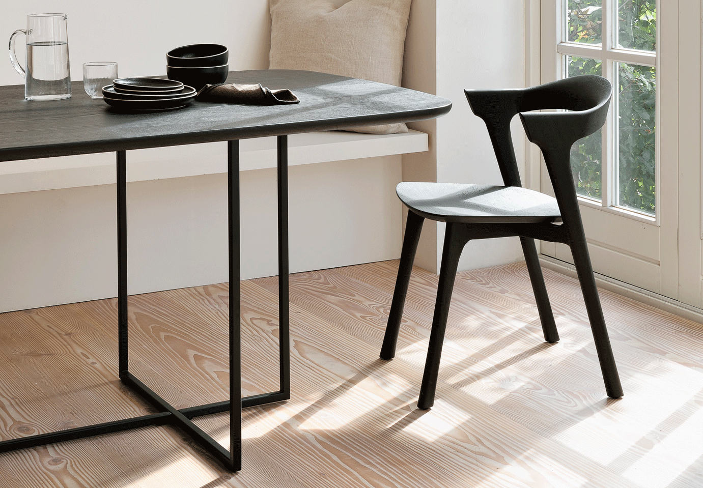 Here's What to Look for in Dining Room Furniture