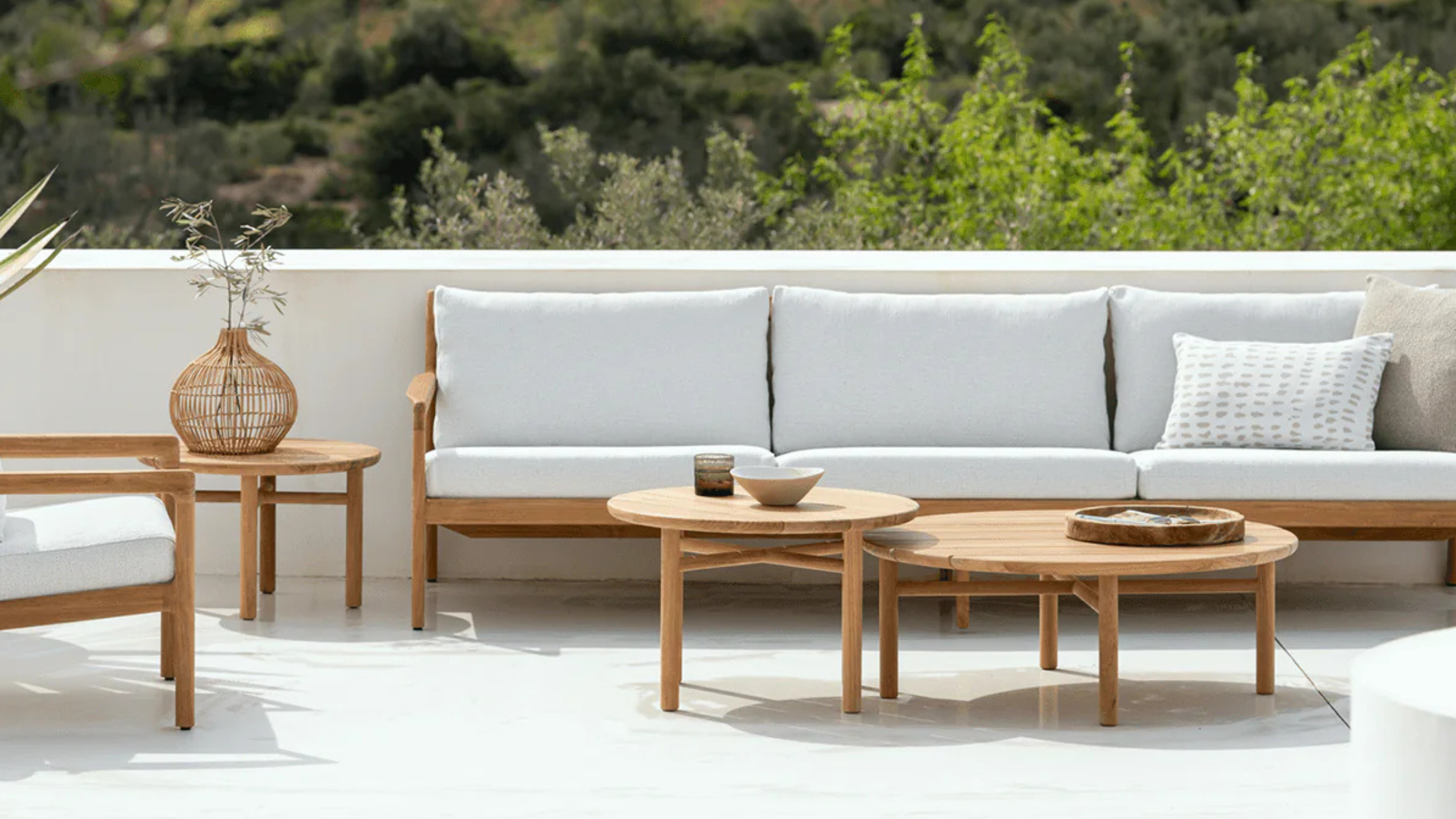 Outdoor Furniture Buying Guide: The Most Durable Materials for Lasting Beauty