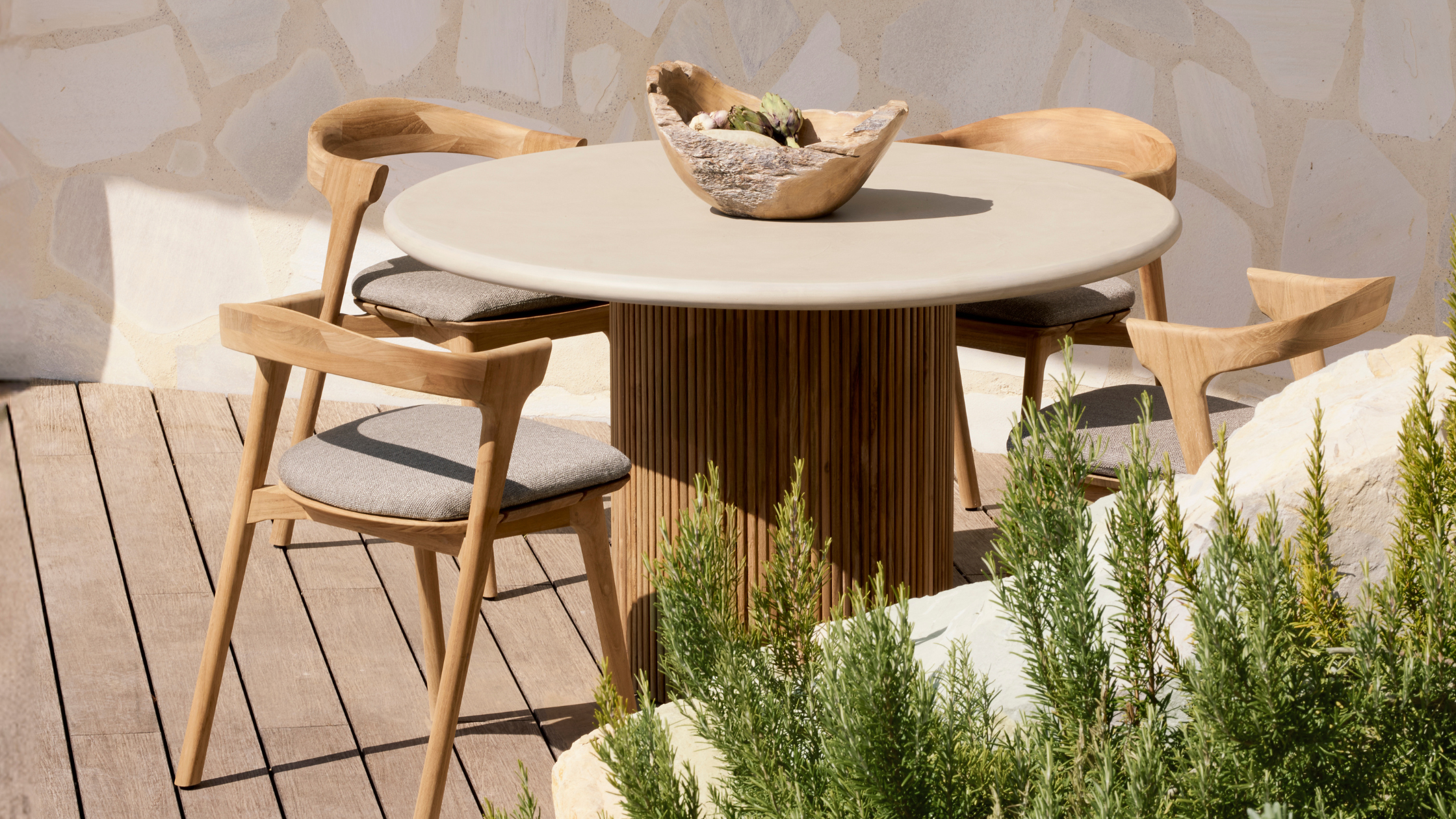 Step Outside in Style with Sustainable Outdoor Furniture from Ethnicraft
