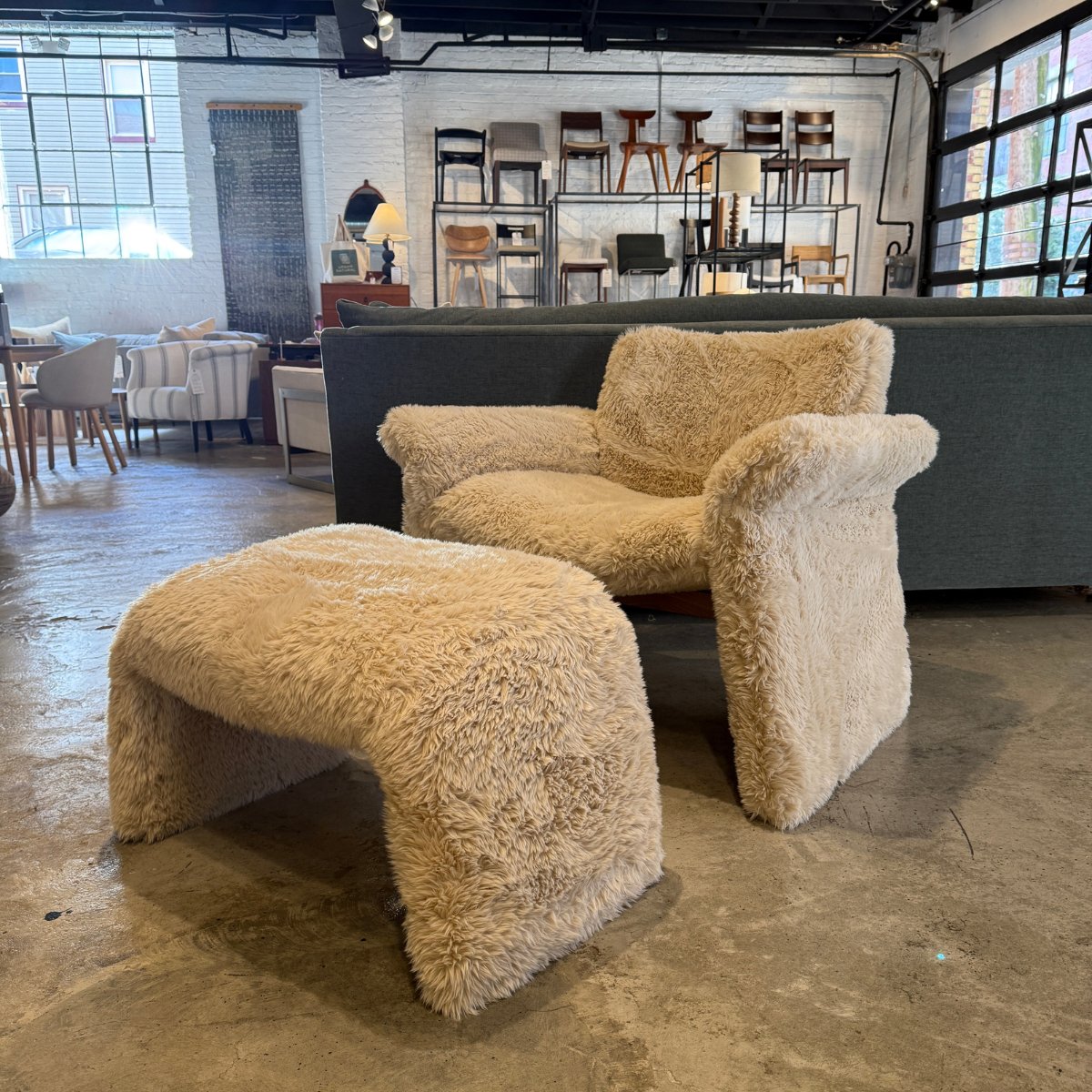 Oakley Chair & Ottoman