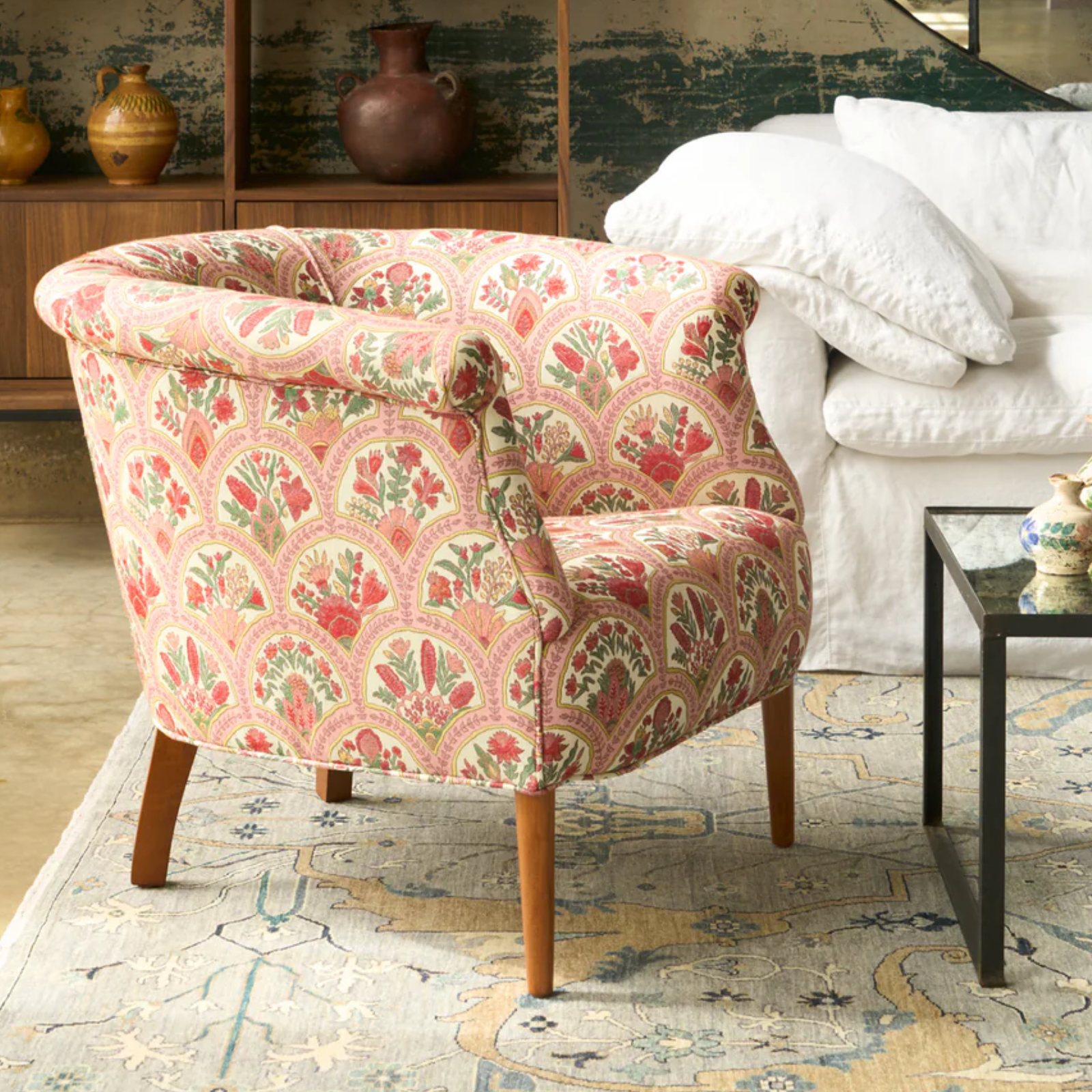 Emily Chair - Thumbnail 5