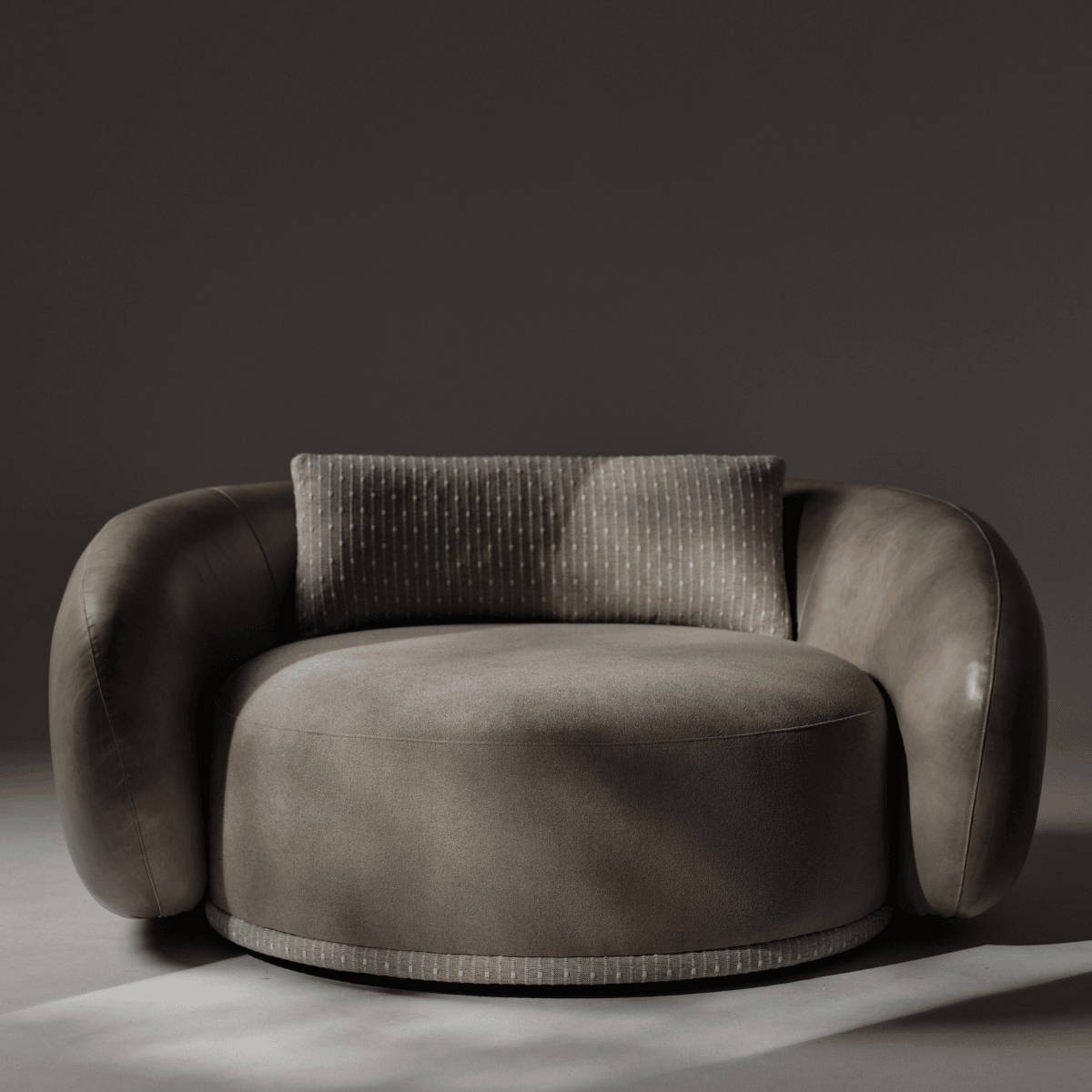 Athlea Cuddler - Thumbnail 4