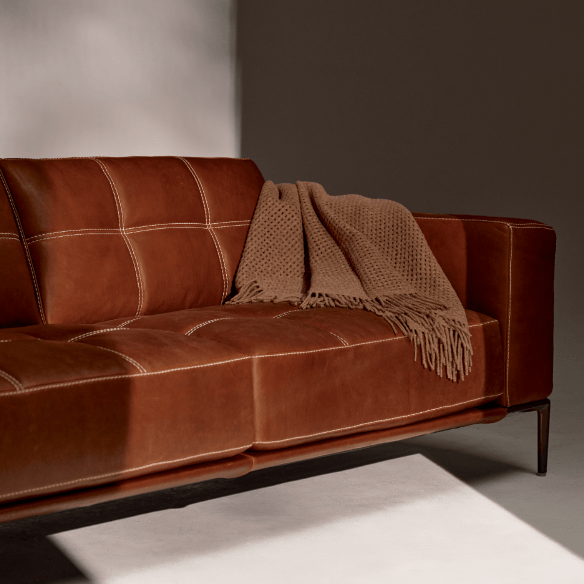 American Leather Barcelona Sofa - Thumbnail 2