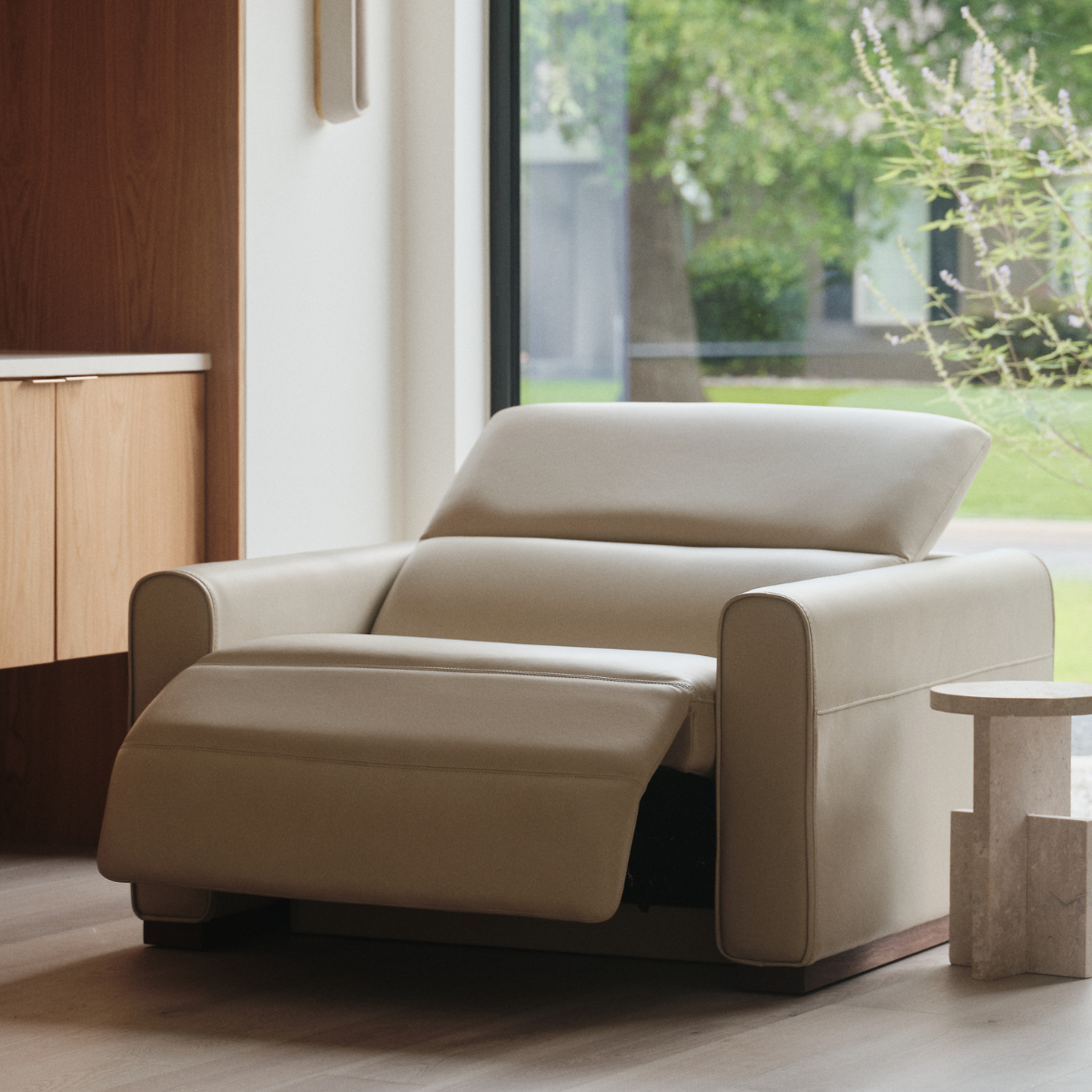 Lumen Recliner - Thumbnail 5