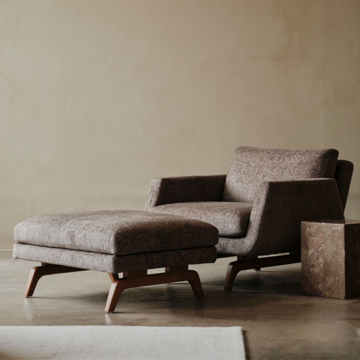 Nash Chair - Thumbnail 2