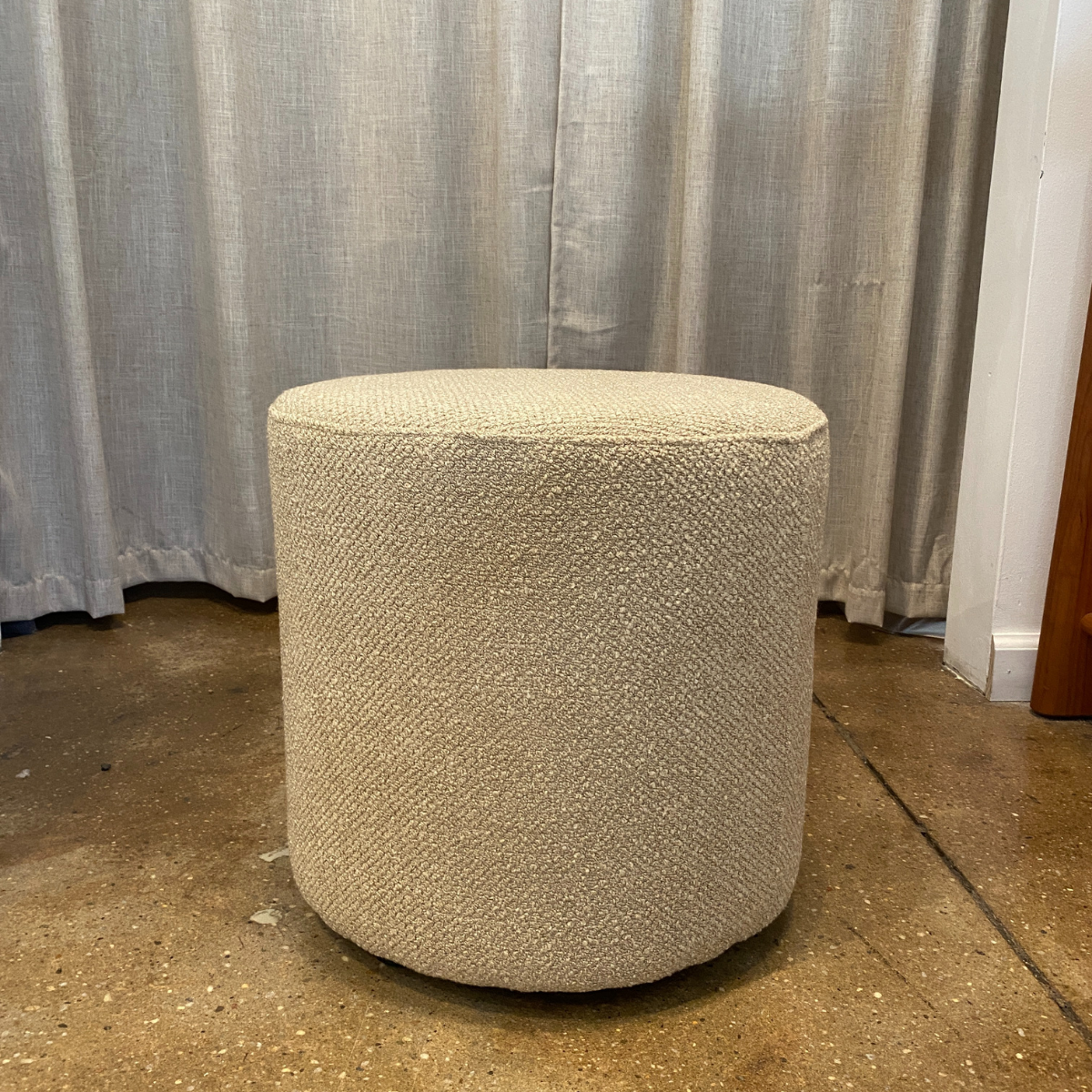 Barrow Small Pouf - Thumbnail 2