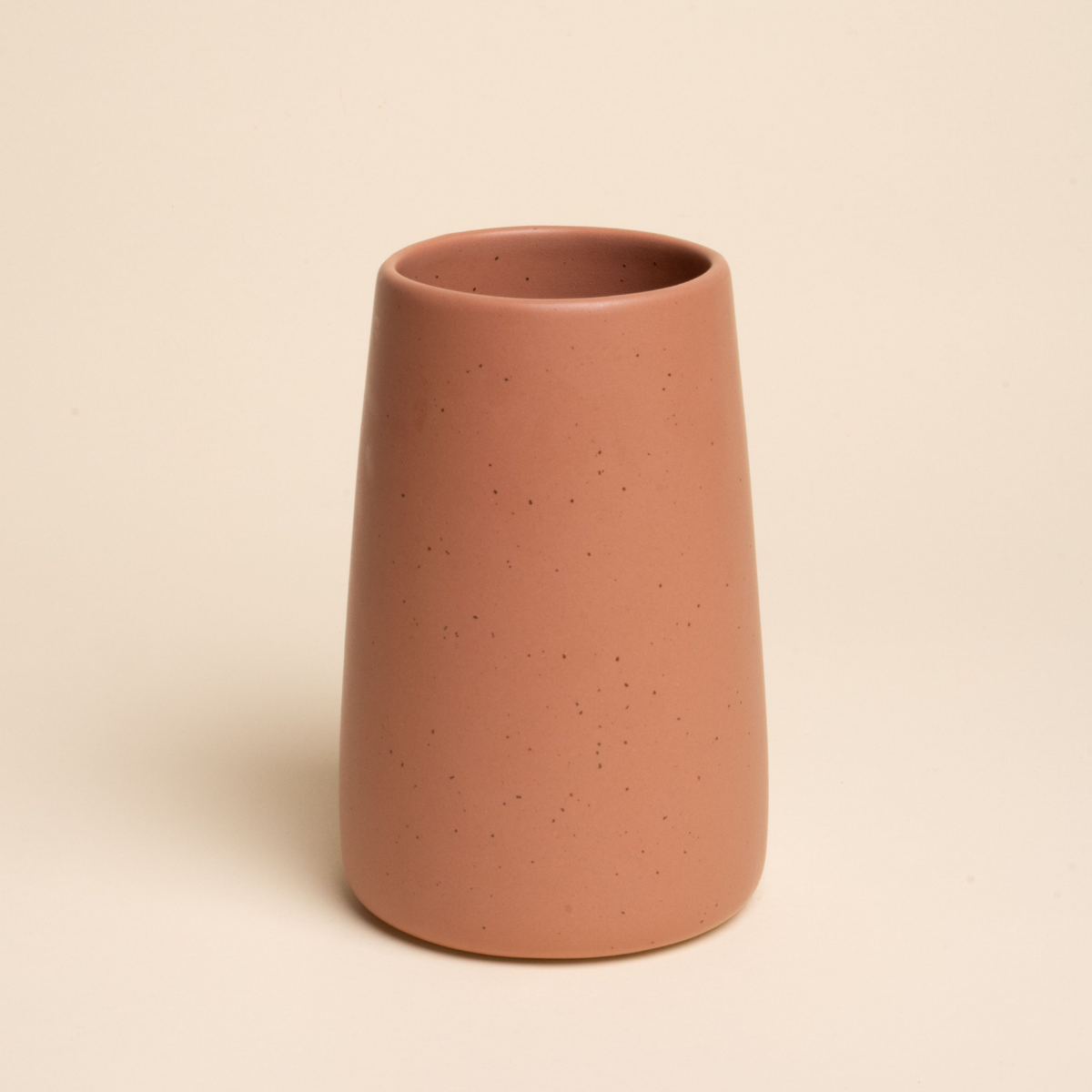 East Fork x Anfora Slope Vase - Large - Thumbnail 2