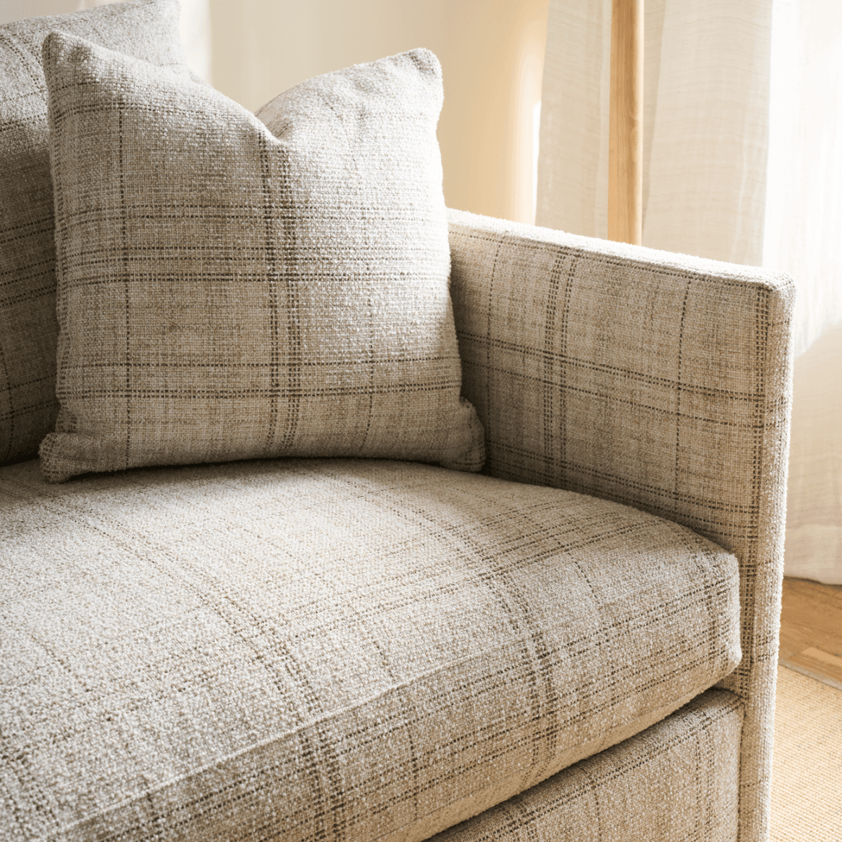 Rowe Serena Sectional - Thumbnail 2