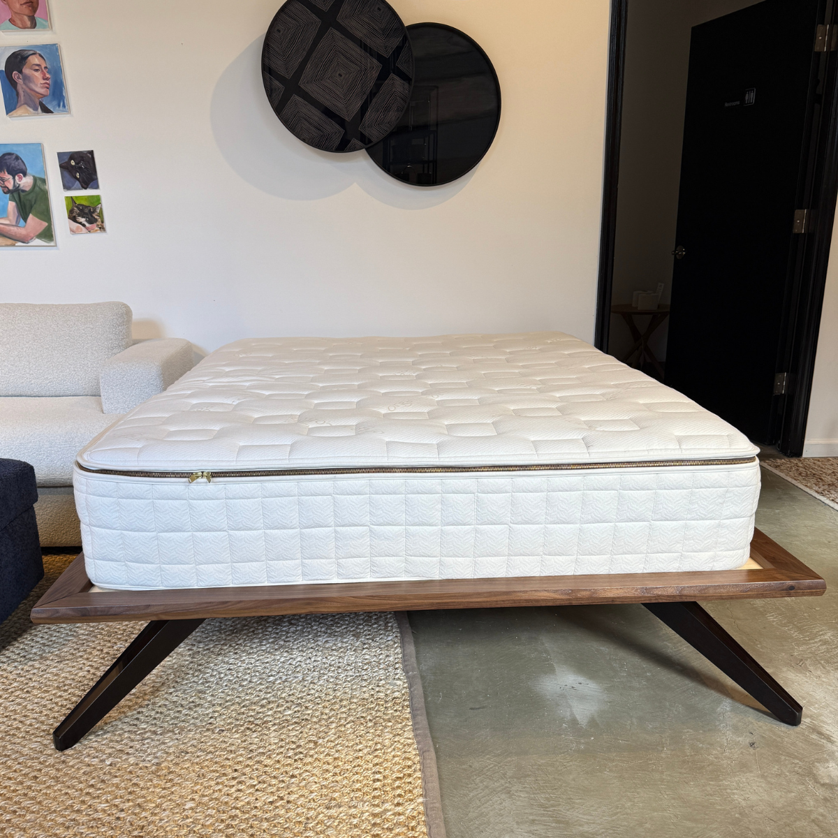 Astrid Queen Bed without Headboard - Thumbnail 3