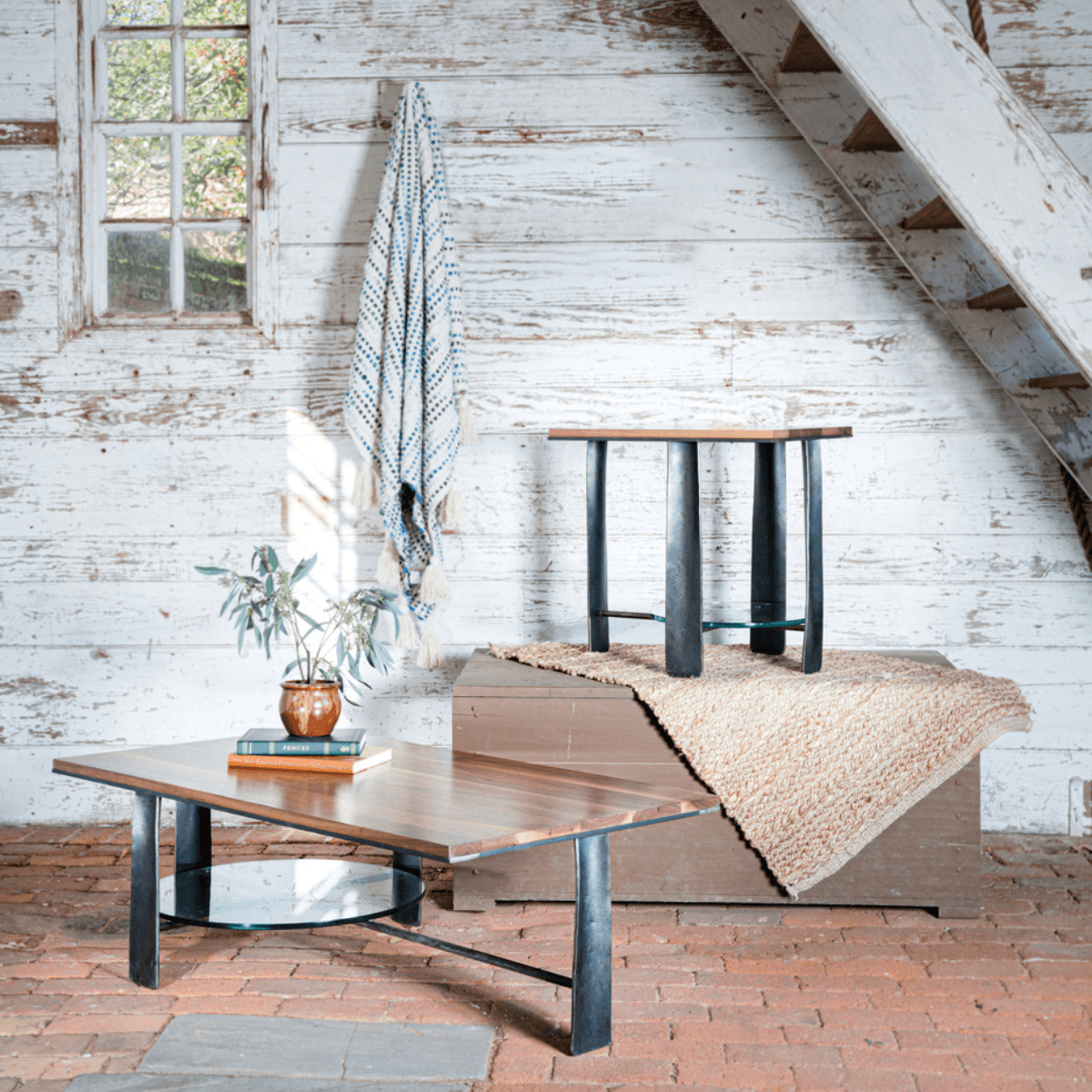 Charleston forge coffee deals table