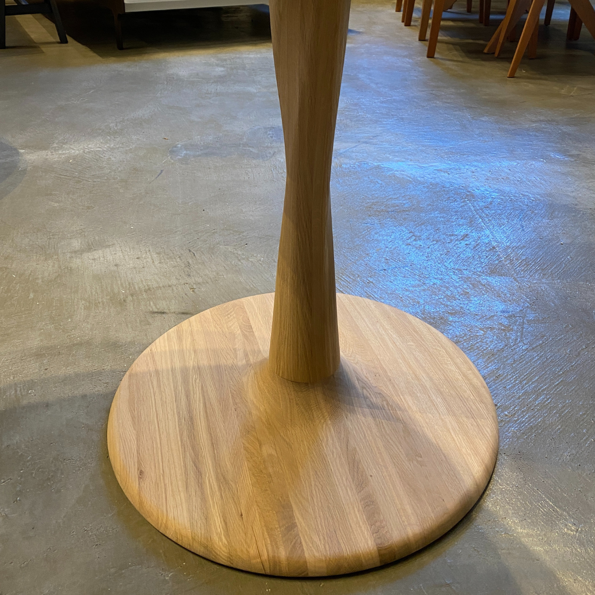 Torsion Round Dining Table by Ethnicraft