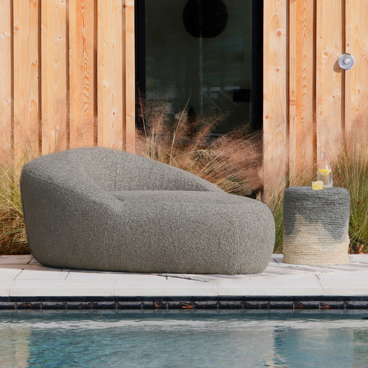 Lola Outdoor Lounge - Thumbnail 2