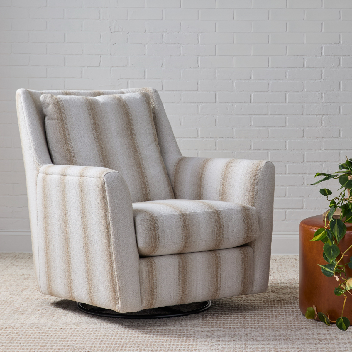 Womb Swivel Glider - Thumbnail 4