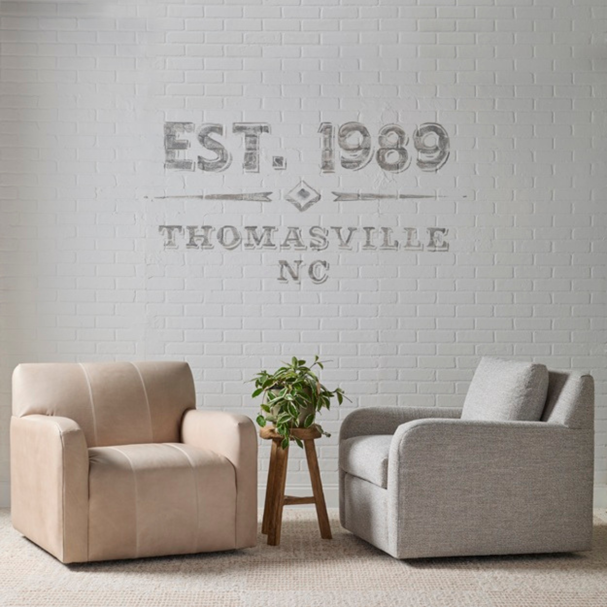 Carter Swivel Chair - Thumbnail 2