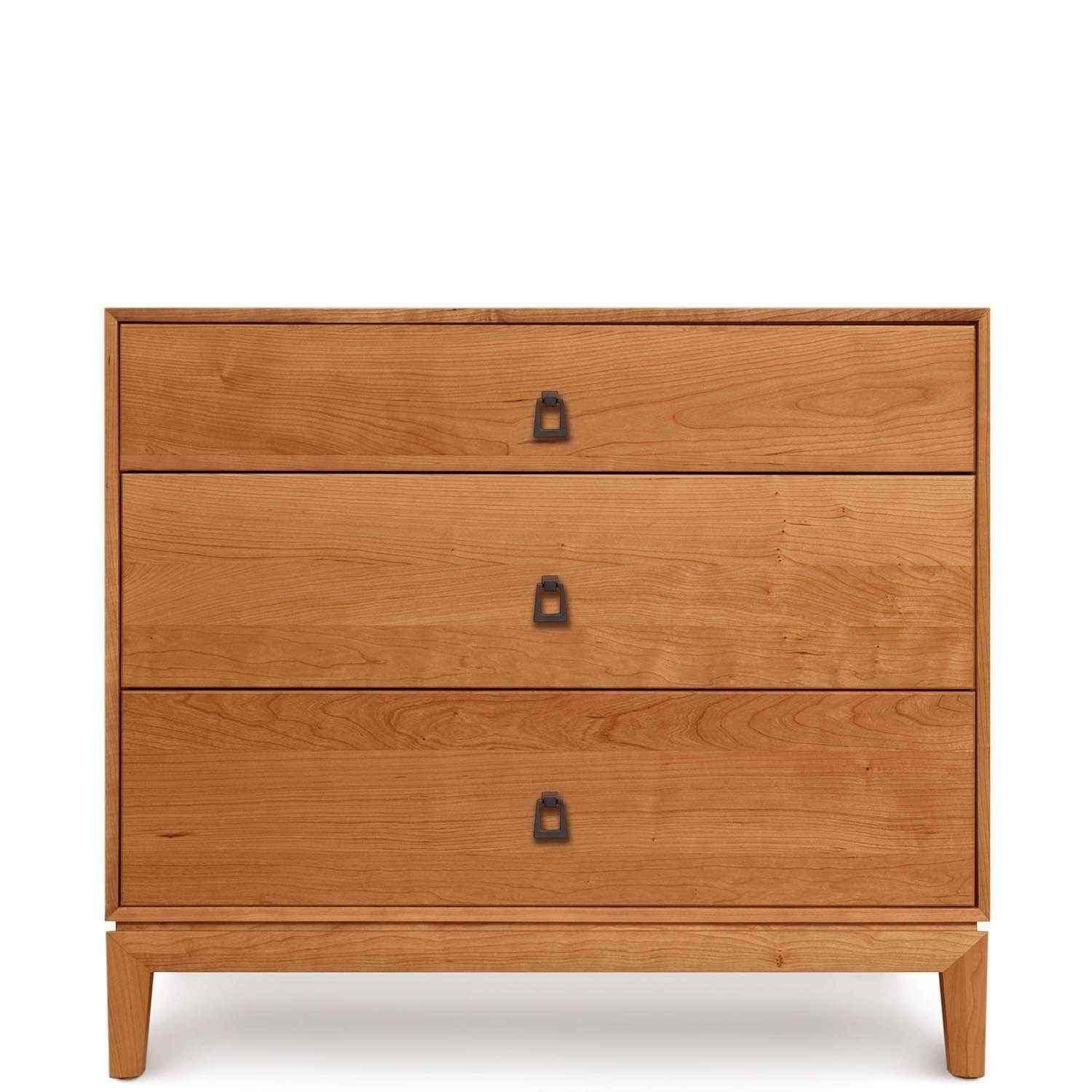 Mansfield Three Drawer Dresser - Thumbnail 3