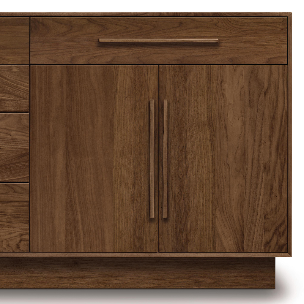 Moduluxe 35" Dresser (4 Drawers on Left, 1 Drawer Over 2 Doors on Right) by Copeland
