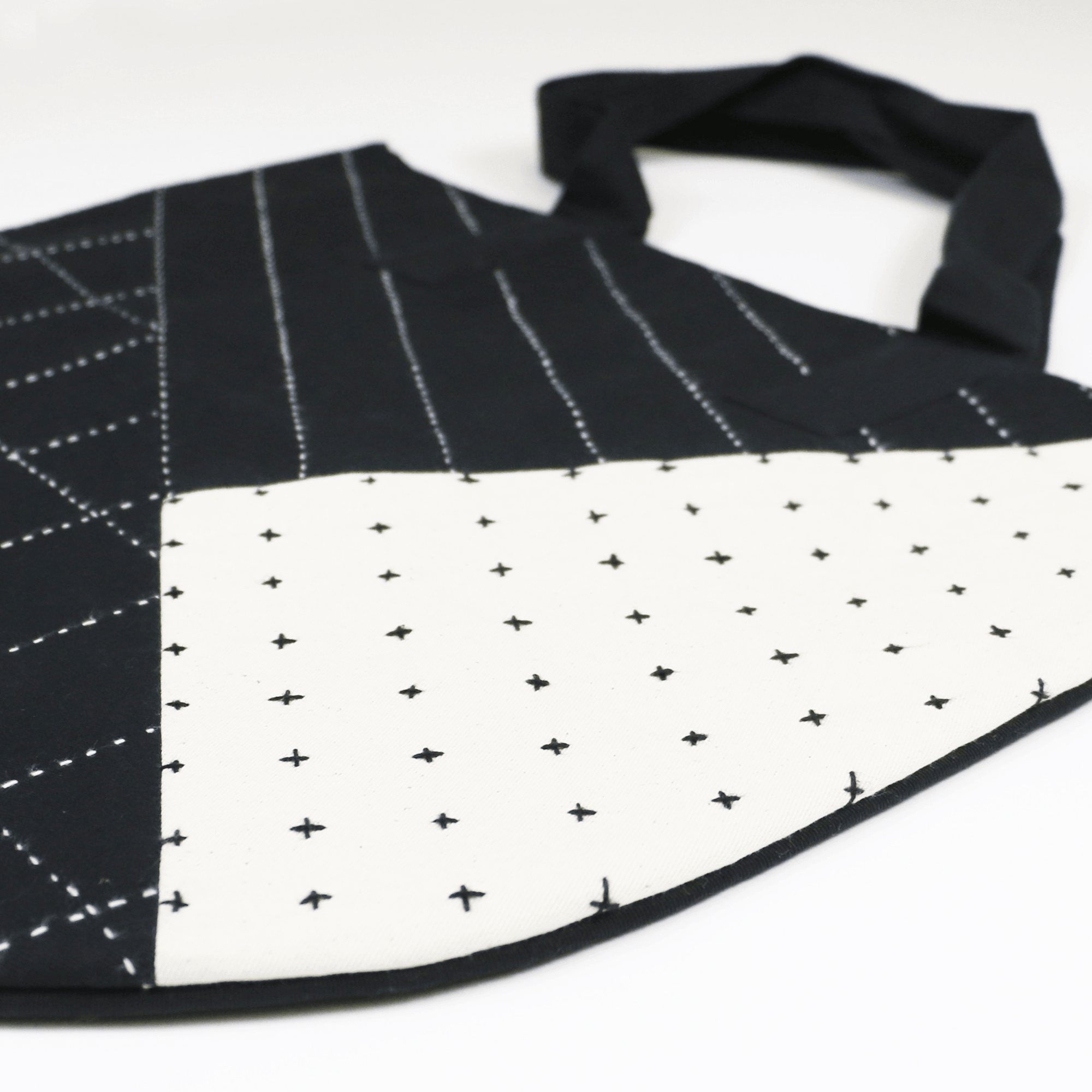 Naari Canvas Tote - Thumbnail 3