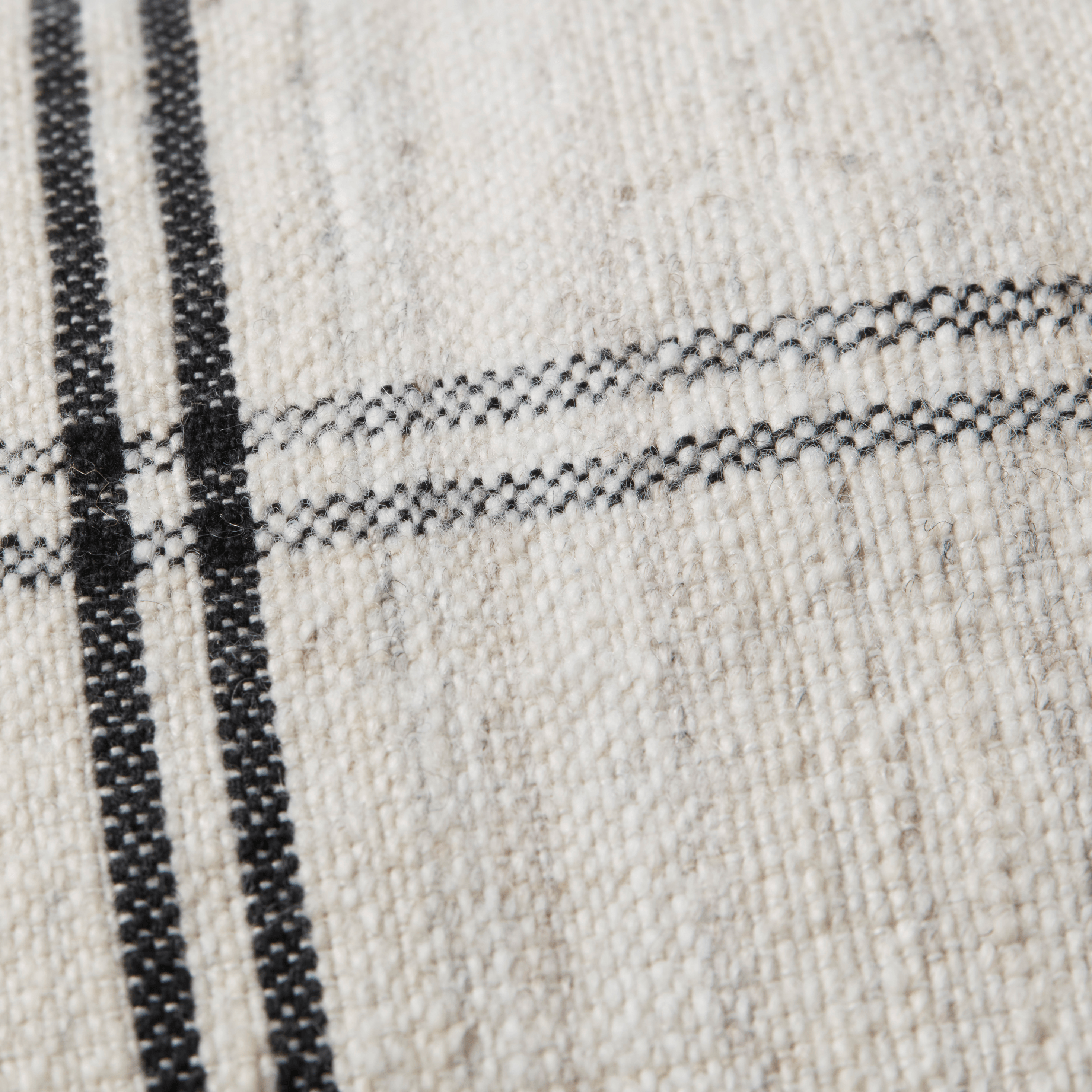 Loloi Amber Lewis Bell Pillow - Thumbnail 4
