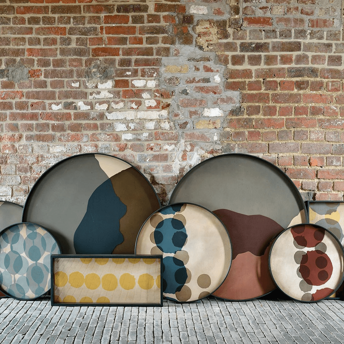 Large Round Layered Dots Tray - Thumbnail 3